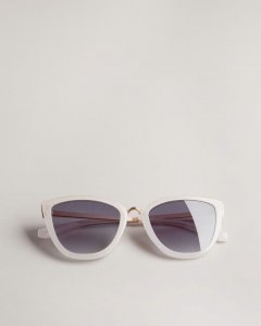 Dorisaa Cat Eye Frame Sunglasses