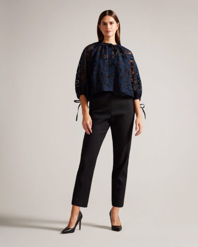 Gillou Puff Sleeve Blouse With Tie Detail