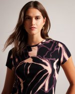 Chrissi Abstract Fitted T-Shirt