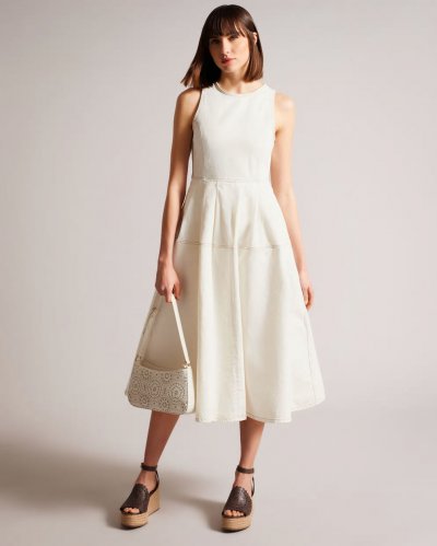 Eriie Sleeveless Full Skirted Dress