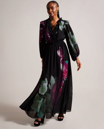 Gionnna Embroidered Maxi Dress