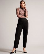 Eliona Barrel Trousers With Pin Tuck Detail