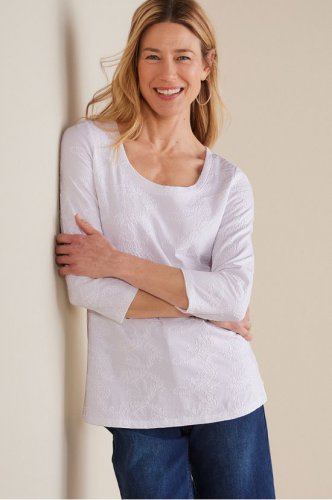 Linnea Embroidered 3/4 Sleeve Tee